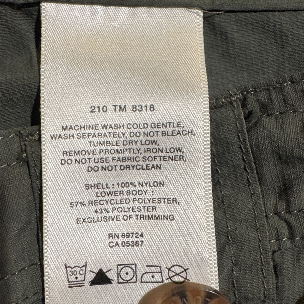 Columbia Titanium Men's Olive Cargo Convertible Pants-Size XXL, Inseam 32 - Picture 3 of 12